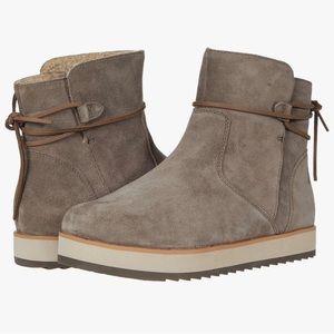 Merrell Womens Juno Bluff Polar Waterproof Boots